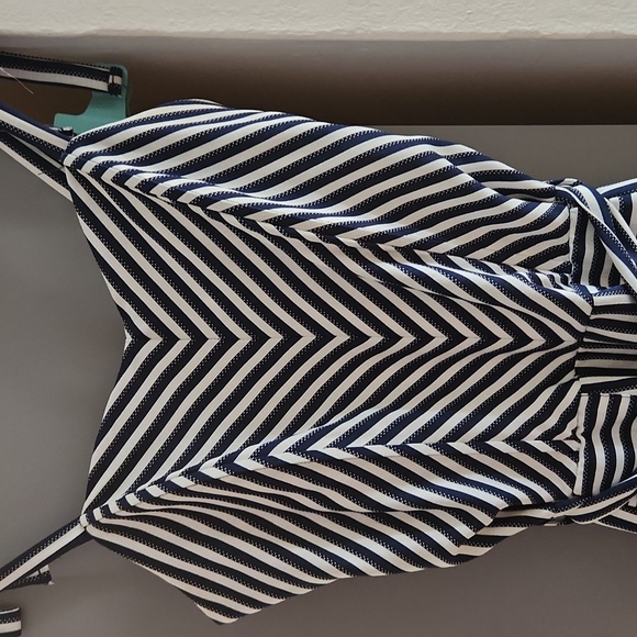 Stripped Romper - Picture 7 of 7